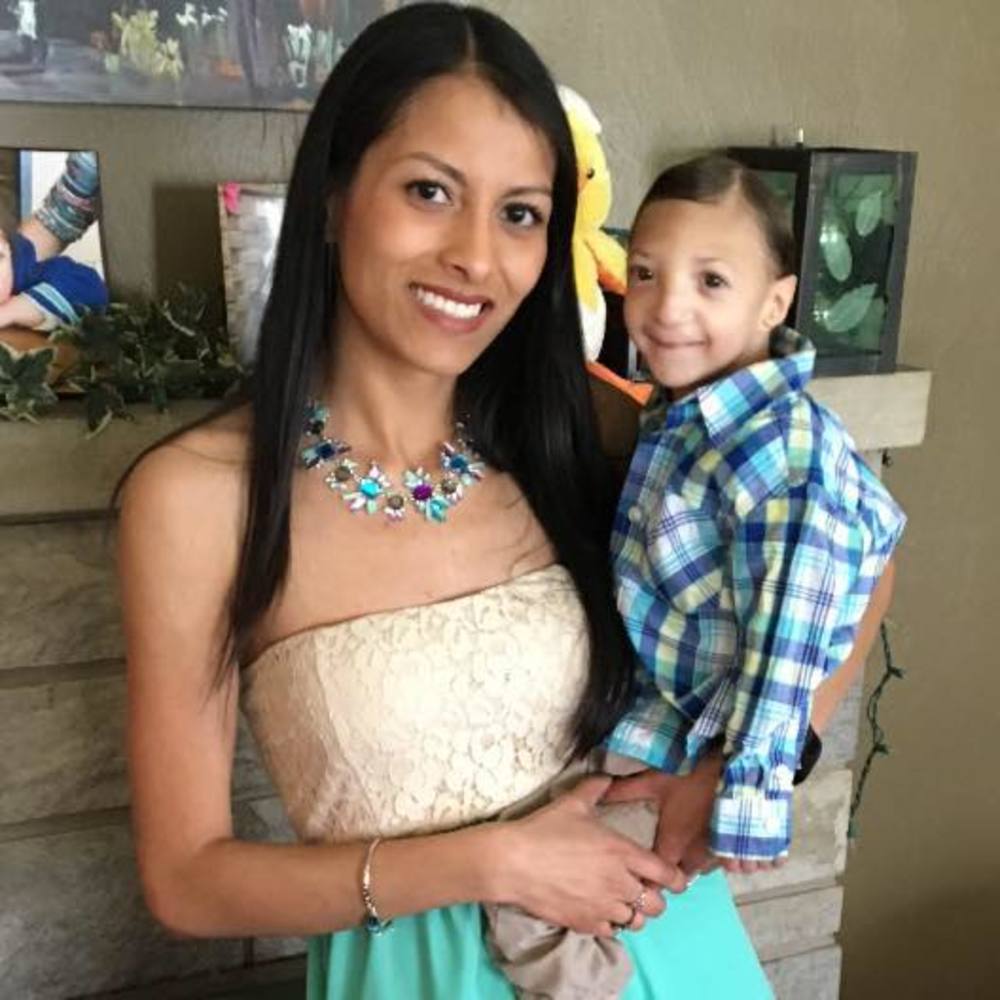 Meet your Posher, Alexis