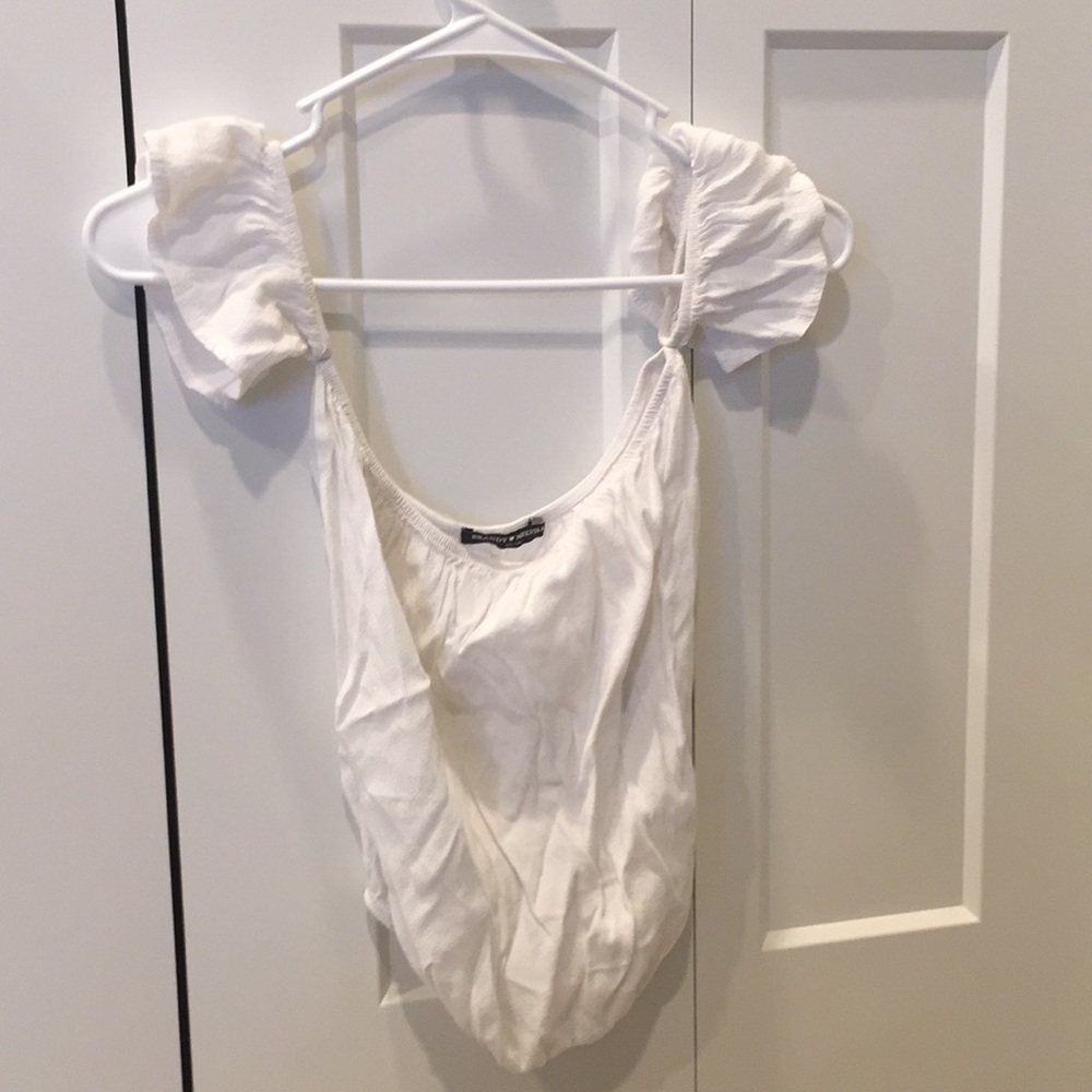 Brandy Melville Beccah off the shoulder crop top