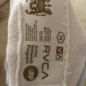 RVCA pullover