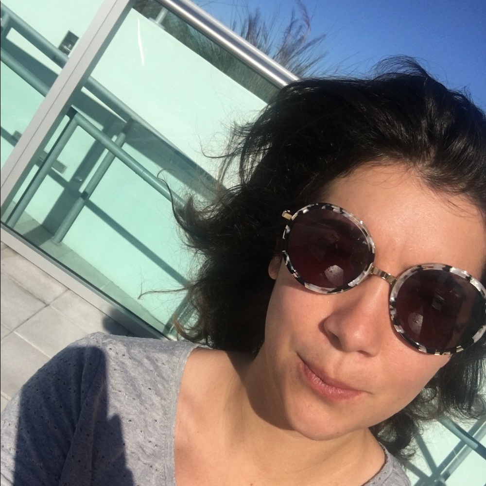 Meet your Posher, Leah