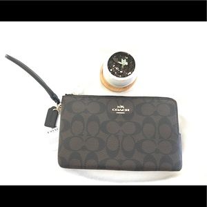 Coach Signature Double Zip Wallet