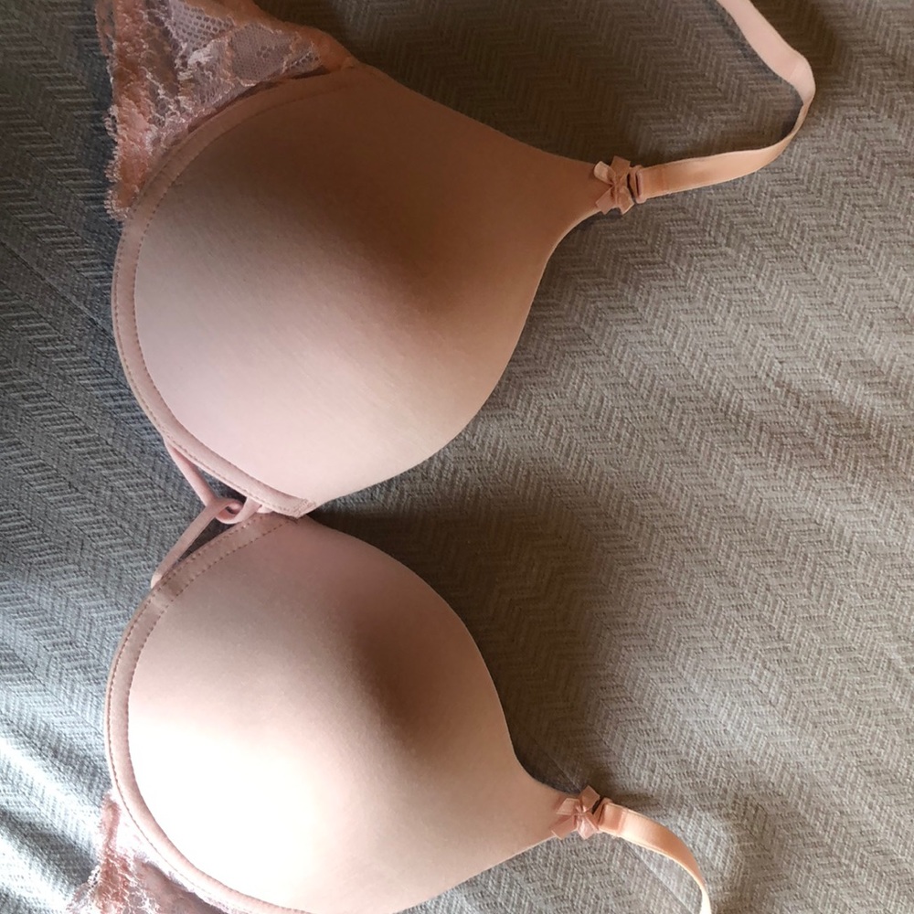 Felina contour bra with padding.