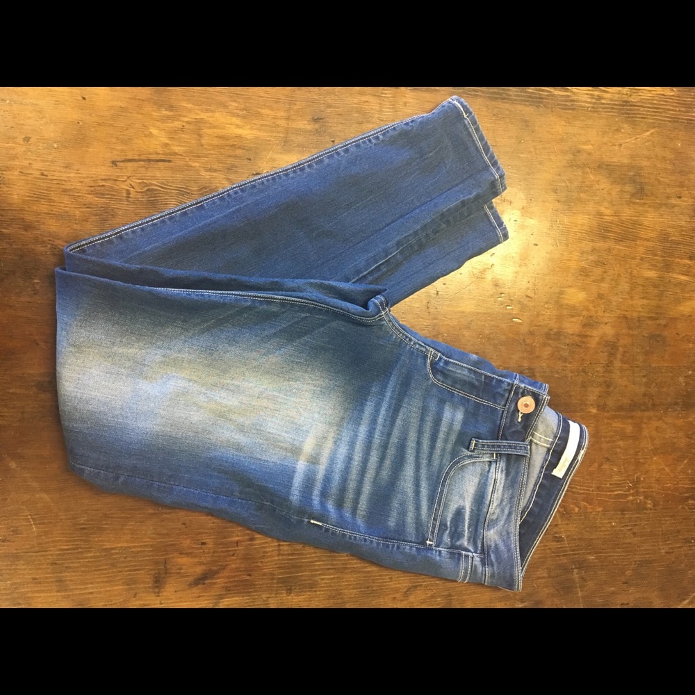 Women’s jeans!