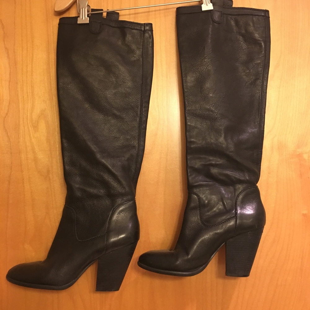 Vince Camuto Leather Knee High Slouchy Boots 9
