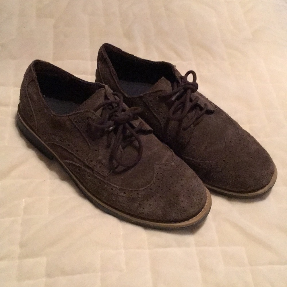 Brown suede brogues