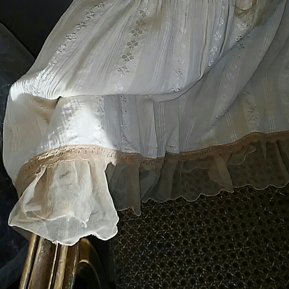 Free People mini dress. Lace trim Floral contrast - Picture 3 of 7