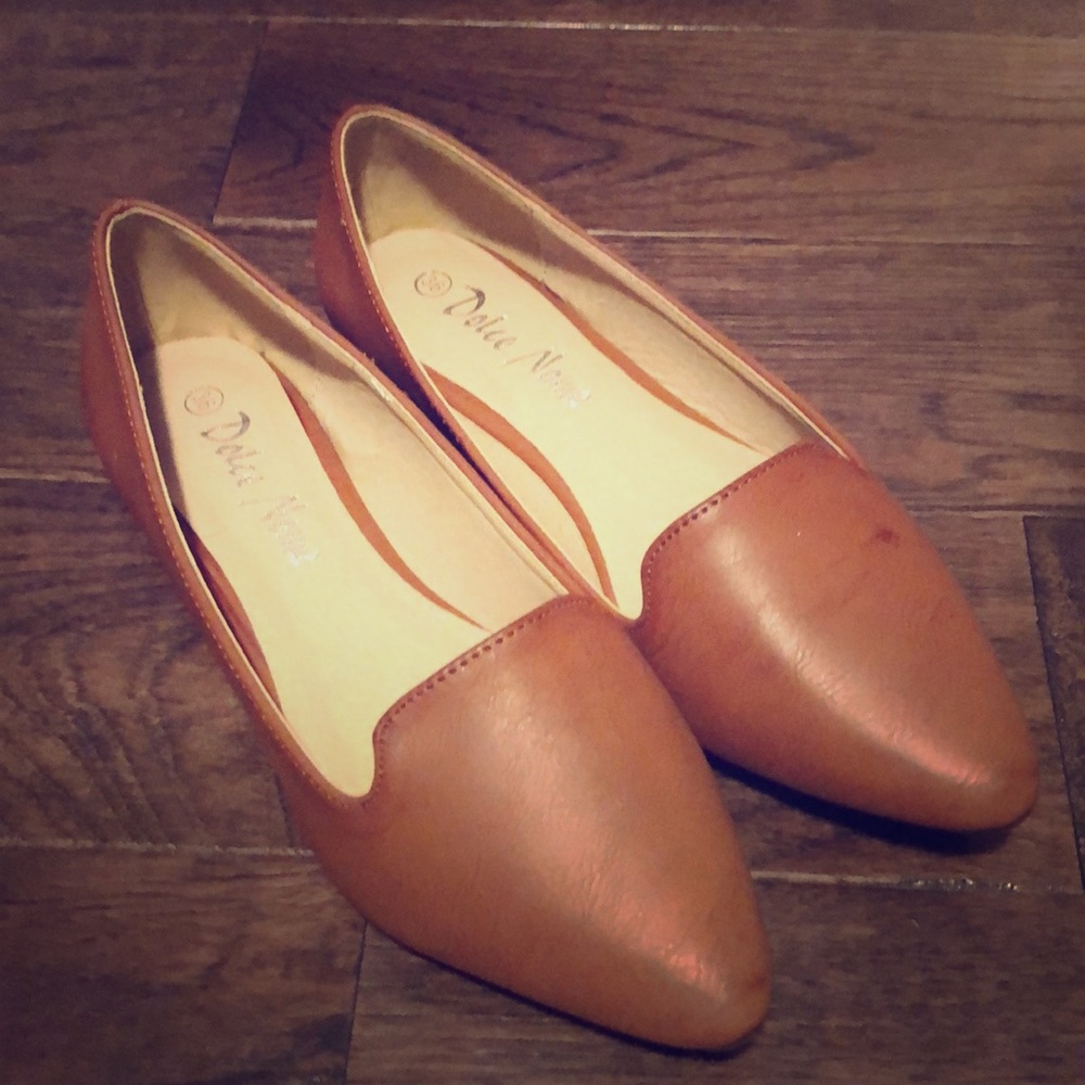 ModCloth Dolce Nome Vegan Camel Flats - 36/6