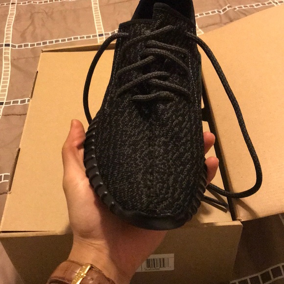 Yeezy pirate black