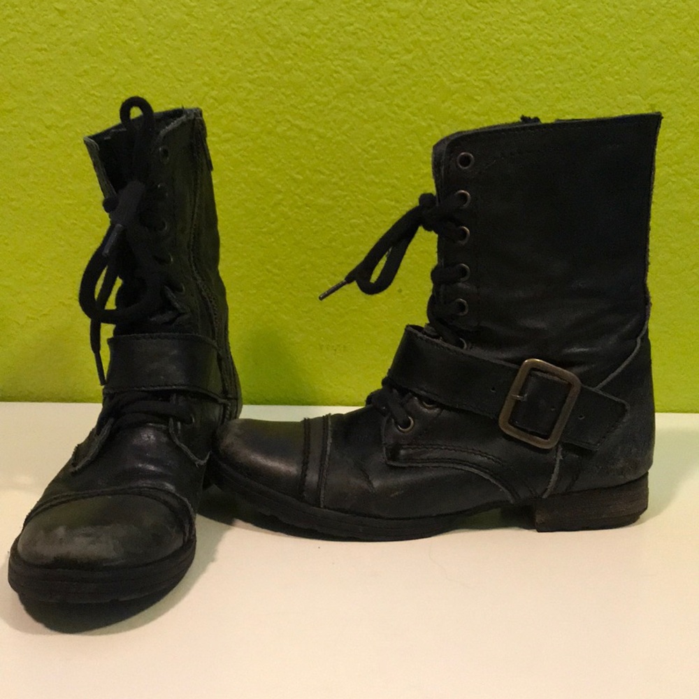 Steve Madden Black Buckle Troopa Boot