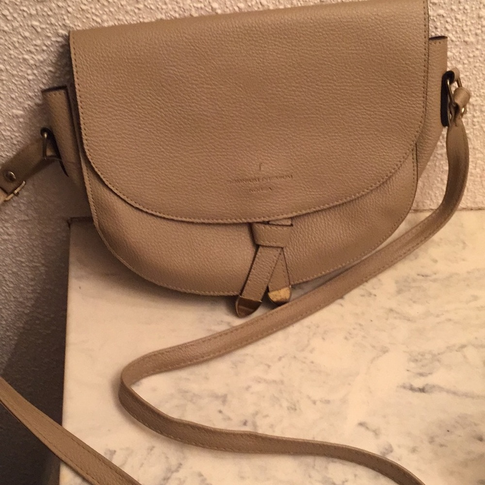 Nude crossbody with gold details!
