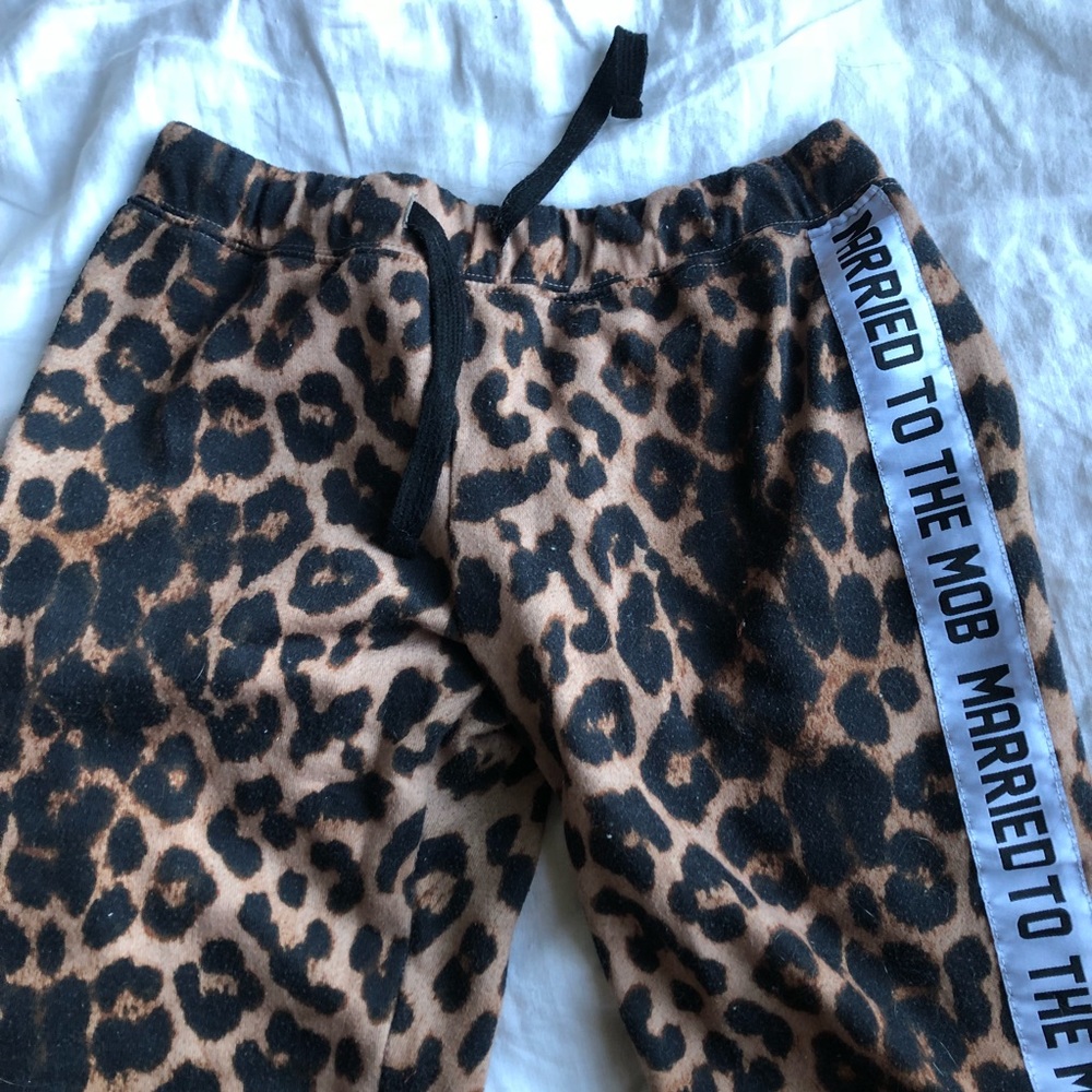 ✨married to the mob sweats✨