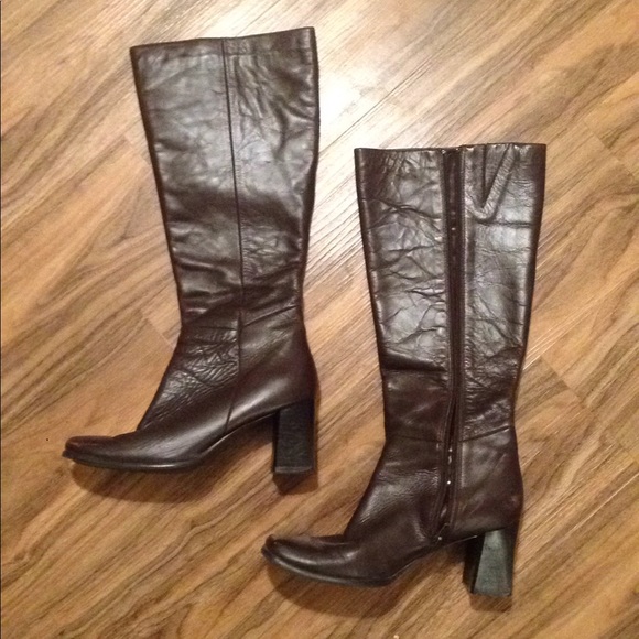 Boots - Picture 1 of 3