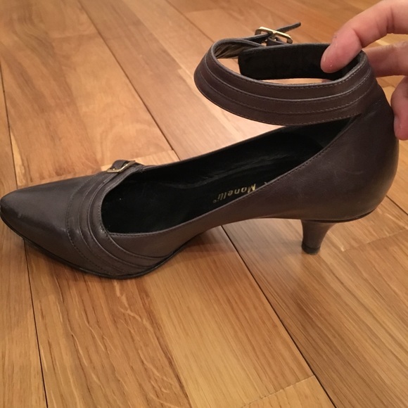 Max Monelli grey leather pump with ankle strap - Picture 4 of 4