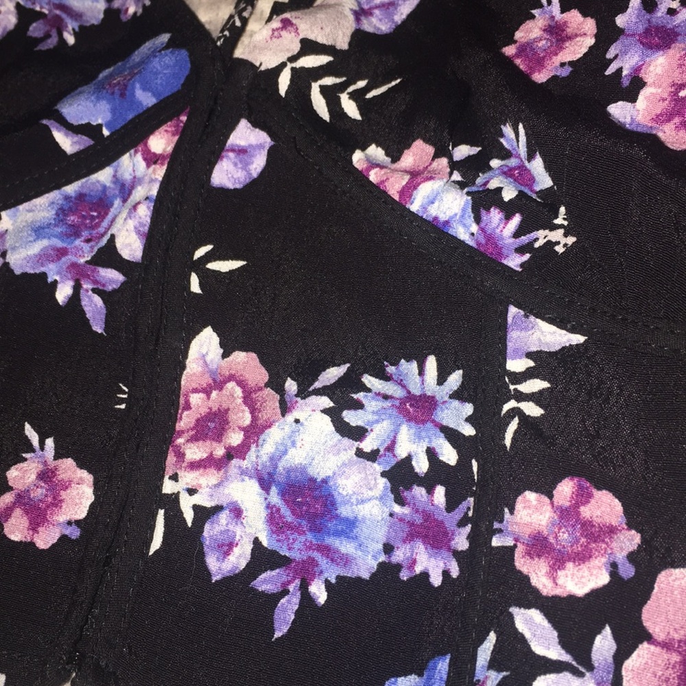 Forever 21 Crop - Picture 2 of 4