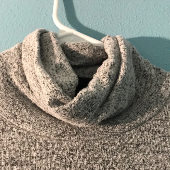 Turtle neck dress - Picture 2 of 2