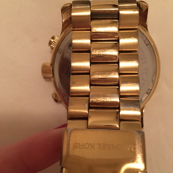 Michael Kors gold-tone watch - Picture 5 of 8