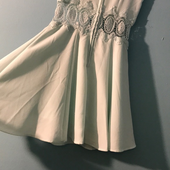 Dress - Picture 5 of 5