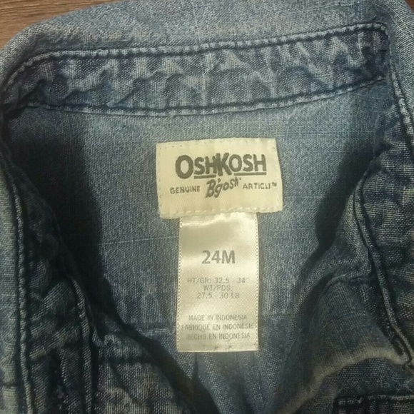 2 button down shirts - Picture 2 of 6