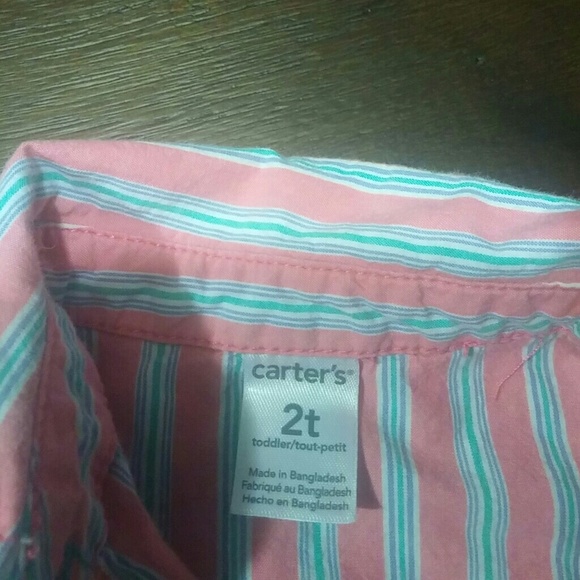 2 button down shirts - Picture 3 of 6