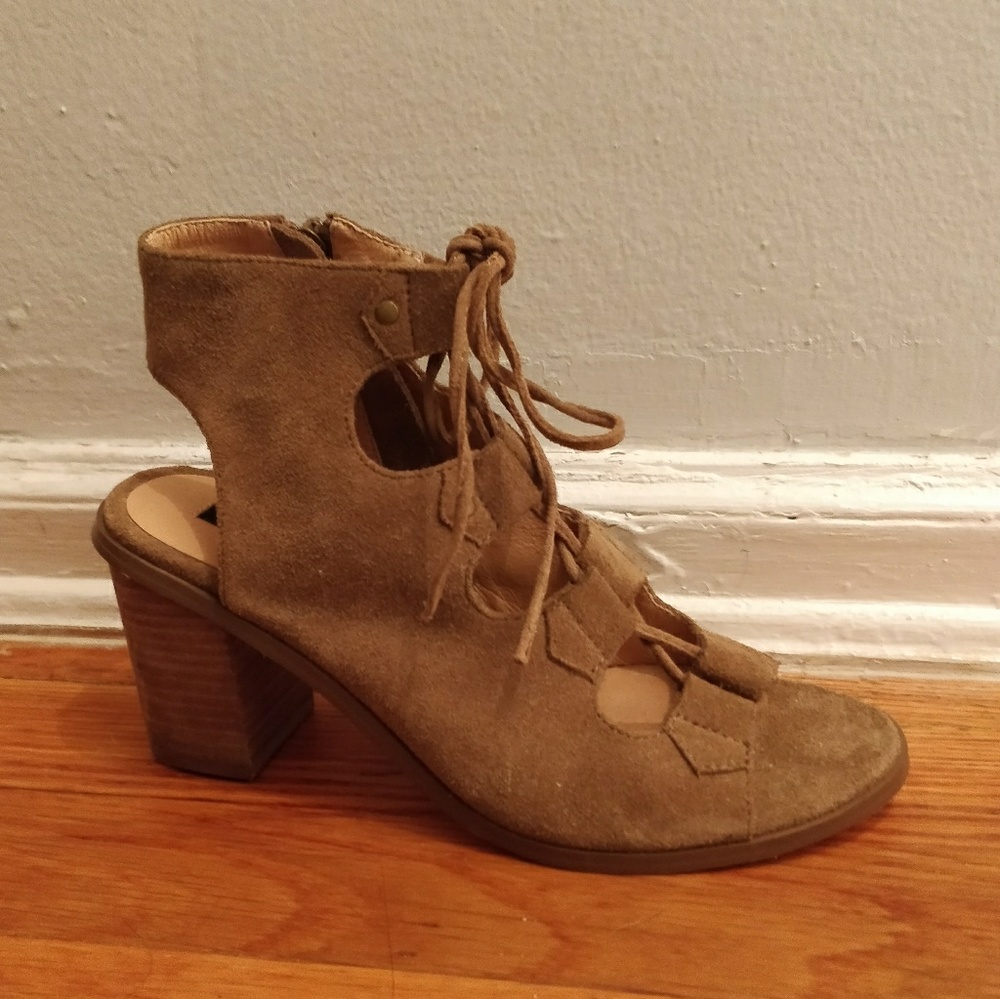 Kensie Lace up heeled sandals