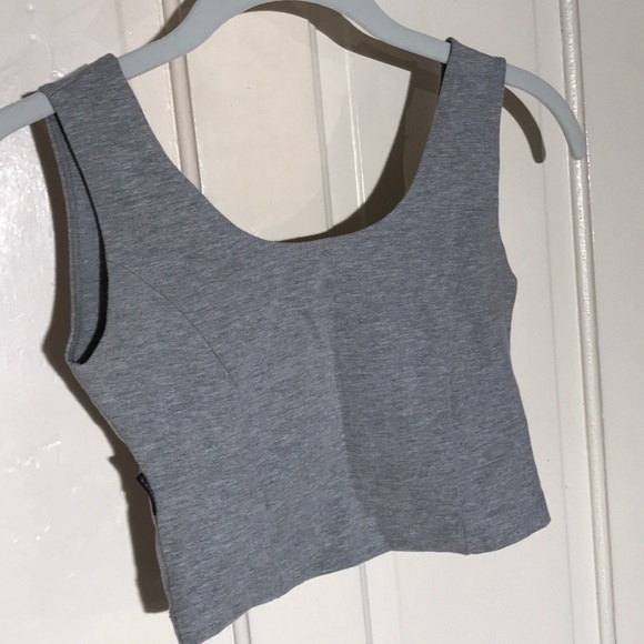 Crop top - Picture 3 of 4