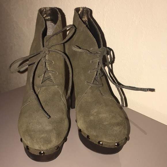 STEVE MADDEN Bootie - Picture 2 of 3