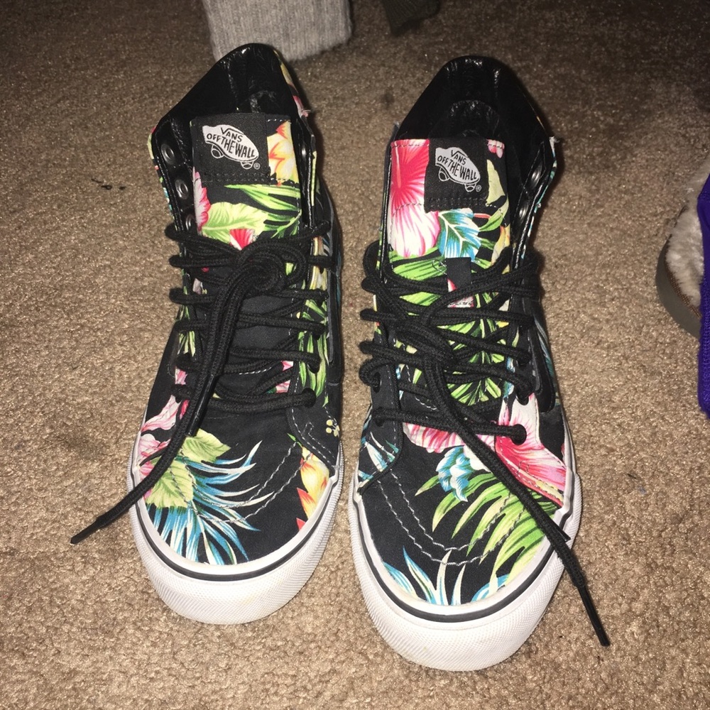 Hawaiian print Vans
