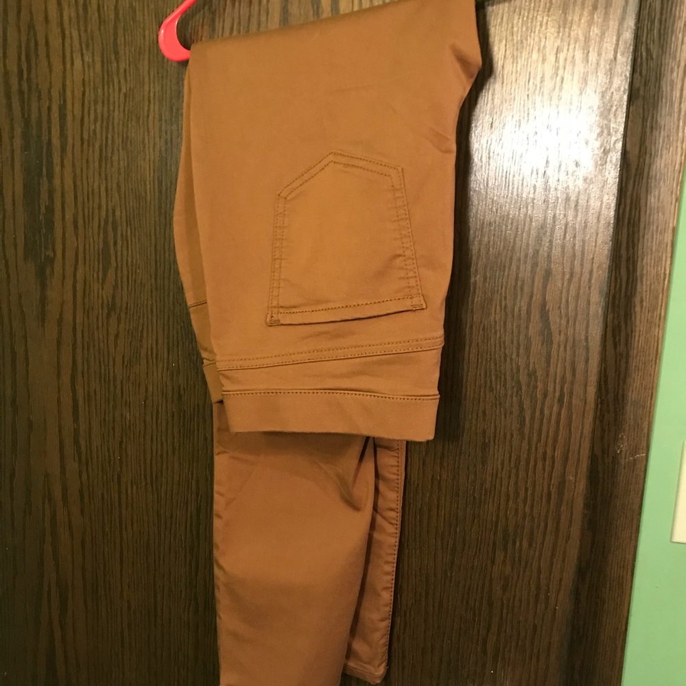 Stretch jegging.