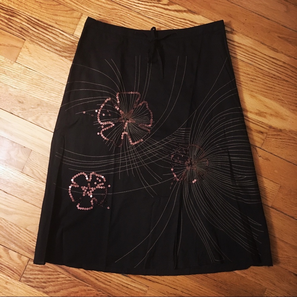Black skirt with sequins