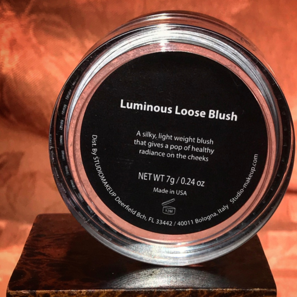 Studio Makeup Luminous LOOSE BLUSH NEW Unopened