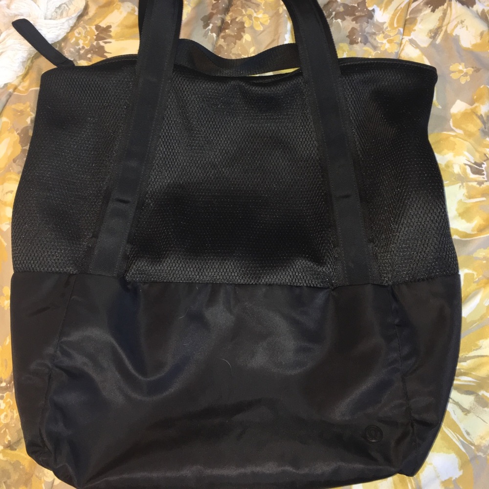 Lululemon gym bag