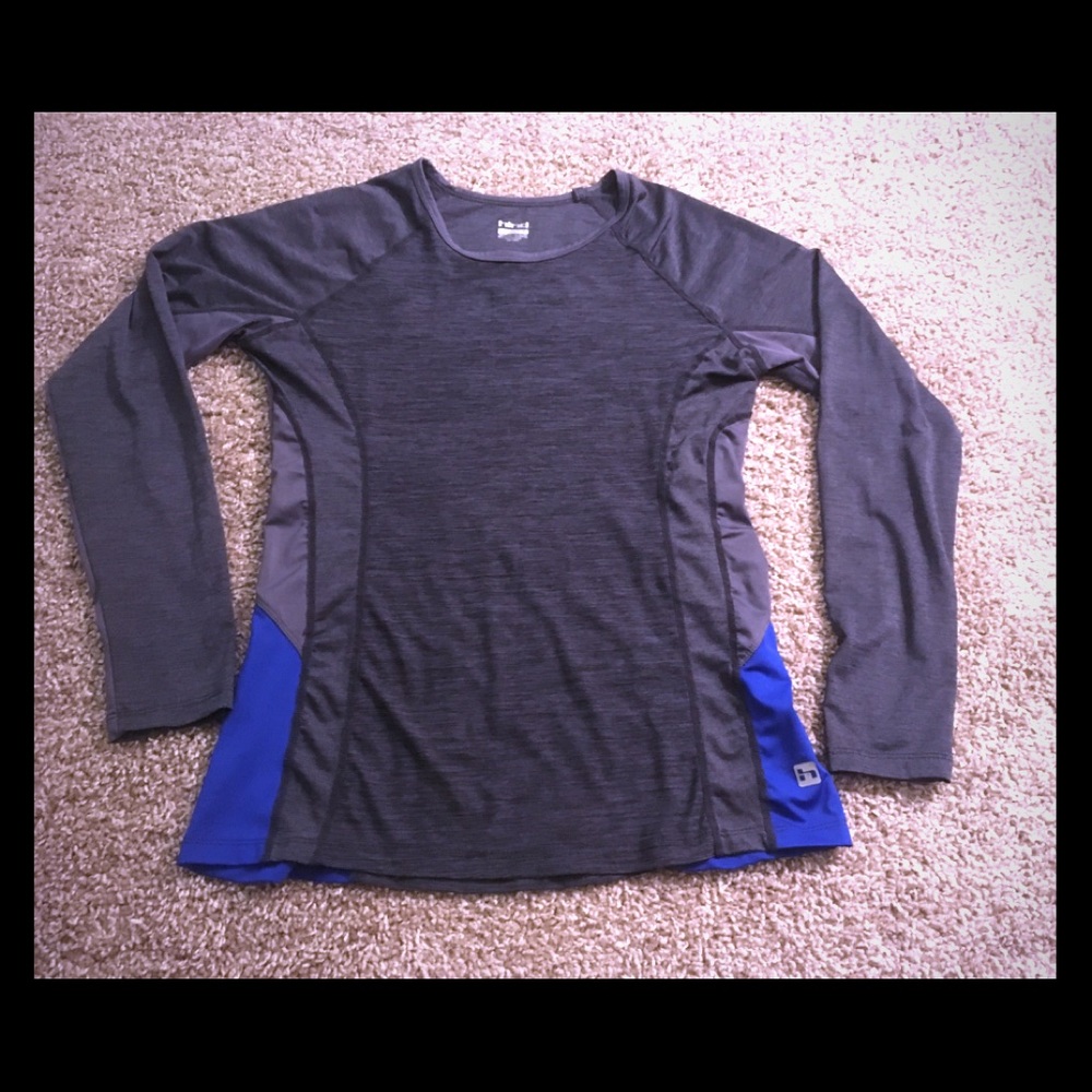 HIND long sleeve workout top