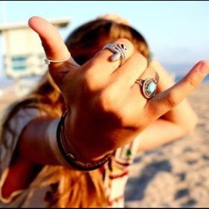 Meet your Posher, Lola