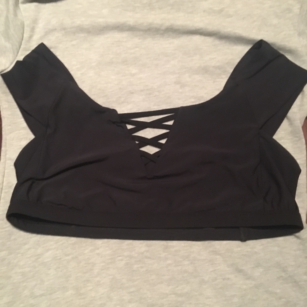 Black XL off shoulder bra BNWT