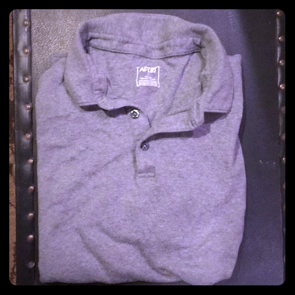 Men’s Apt. 9 grey polo