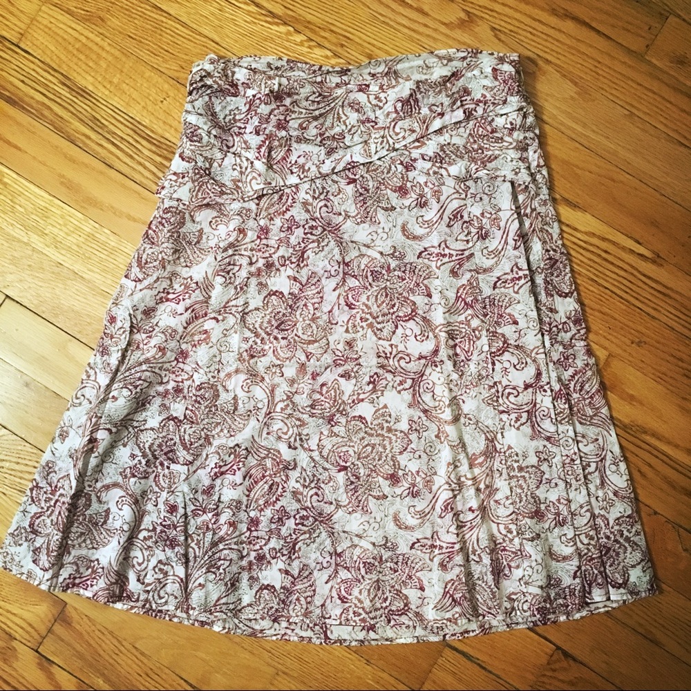 Floral patterned skirt