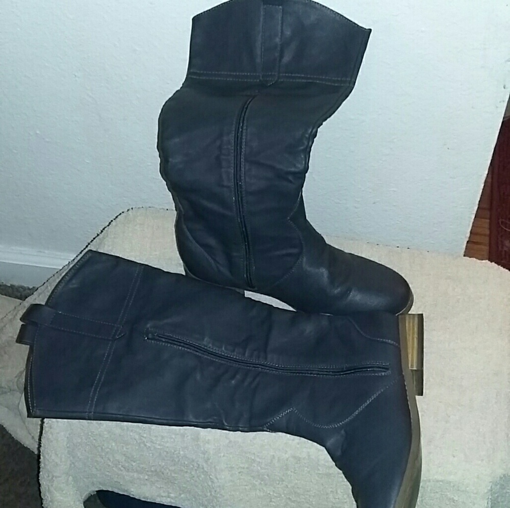 Tall leather boots