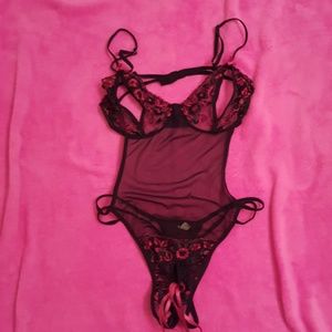 SEXY LINGERIE WITH ROBE SET