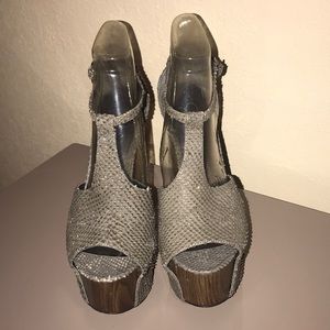 Jessica Simpson Platforms