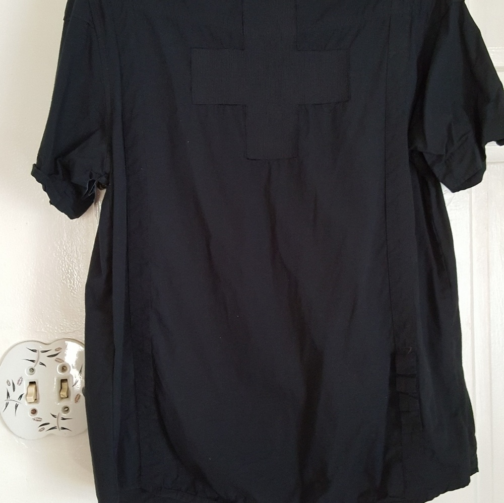 GUC Black Short Sleeve Shirt - Picture 2 of 4