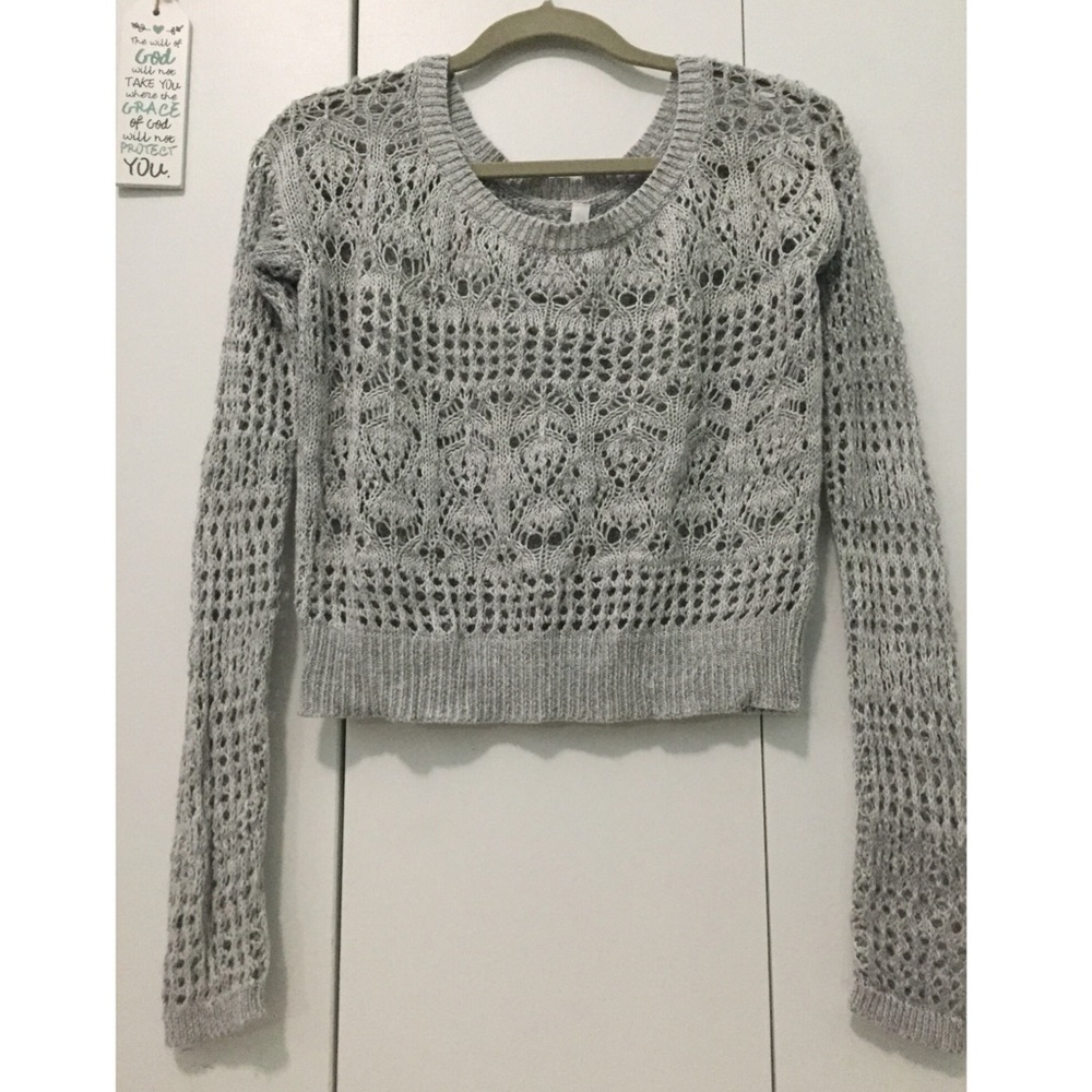 Crocheted Gray Top