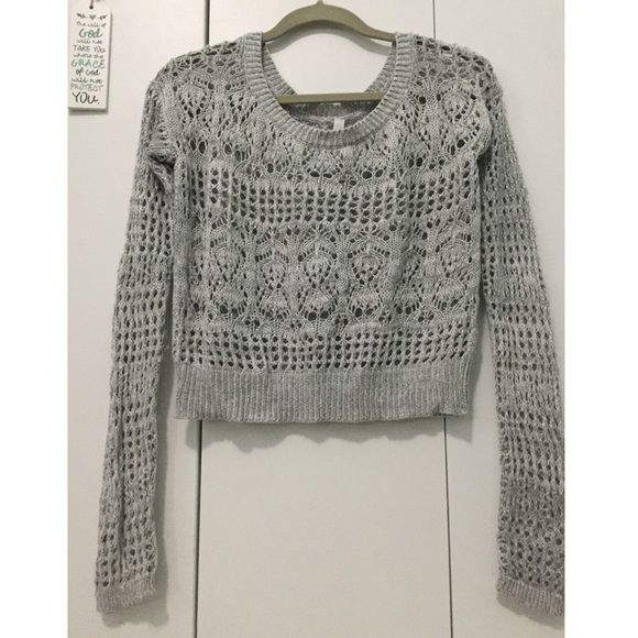 Crocheted Gray Top - Picture 1 of 4