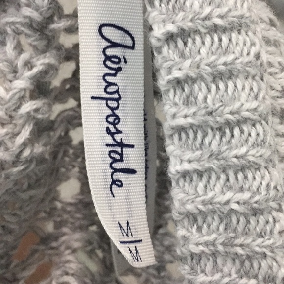 Crocheted Gray Top - Picture 2 of 4