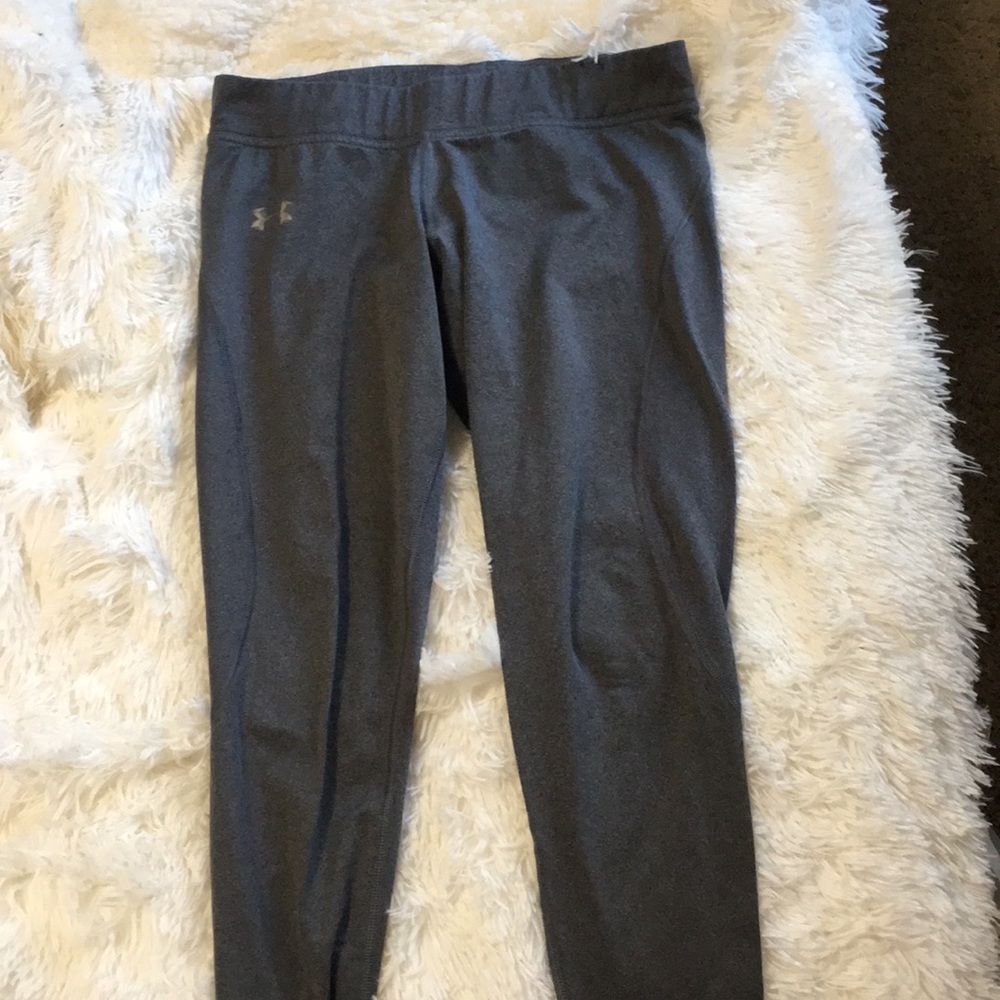 Grey under armor leggings