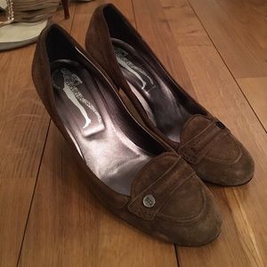 Belle by Sigerson Morrison brown suede pumps