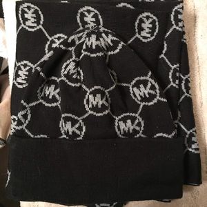 Michael Kors Gift Set (reversible)