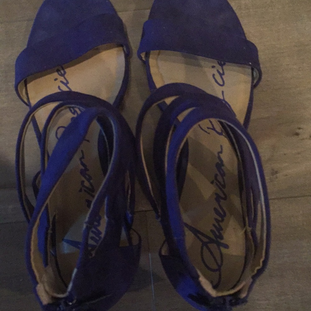 American rag blue wedges
