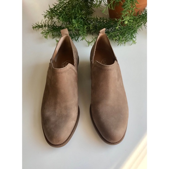 Shoes - ❗️REPOSTED❗️Franco Sarto • Rue Bootie