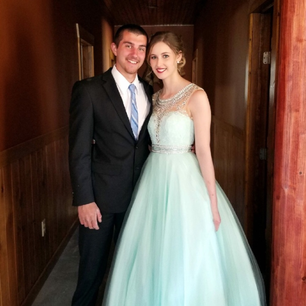 Meet your Posher, Taylor