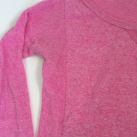 SOLD EUC American Eagle Outfitters Sweater - Picture 3 of 5